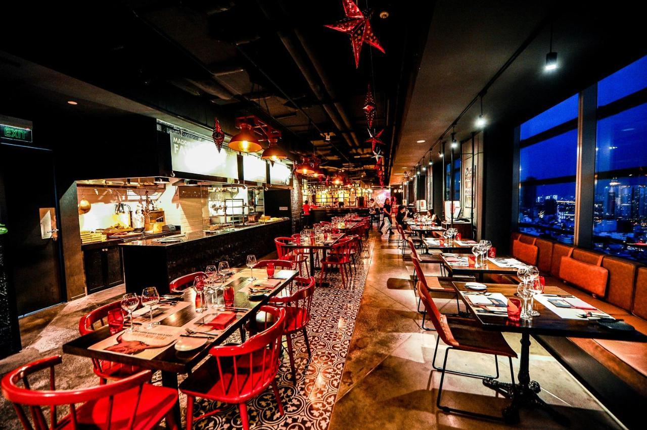 Pullman Saigon Centre Khách sạn