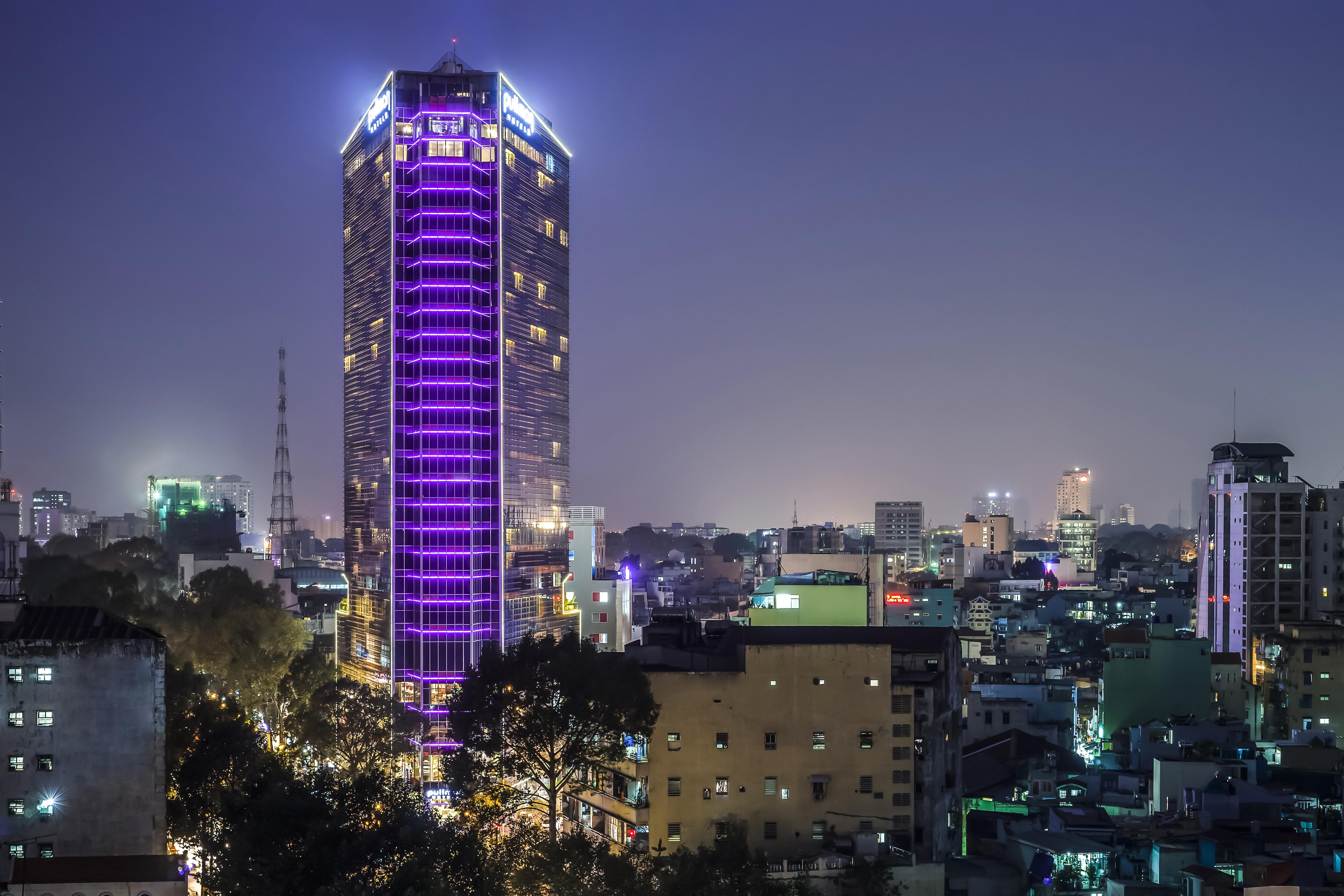 Pullman Saigon Centre Khách sạn