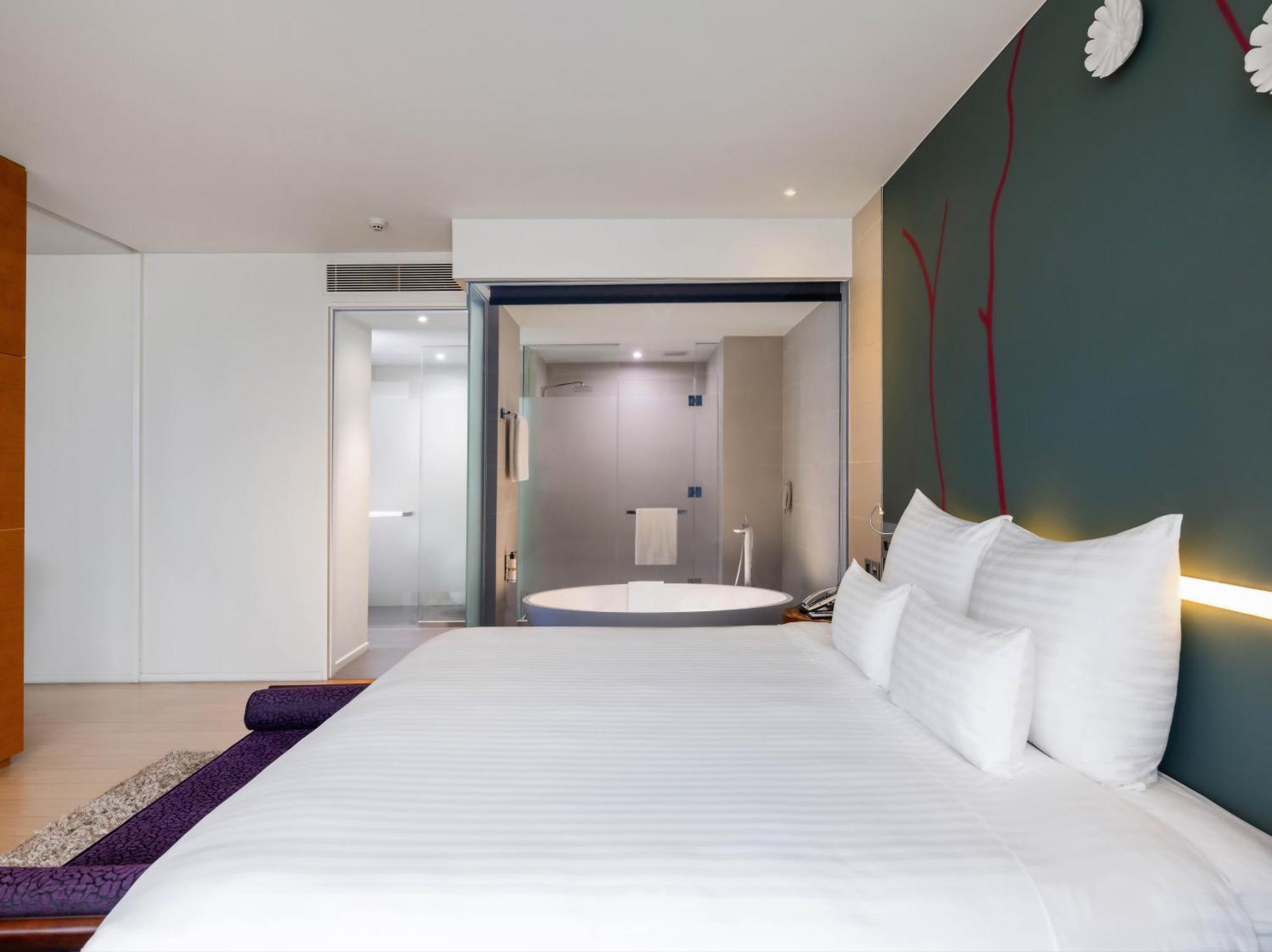 Pullman Saigon Centre Khách sạn TP. Hồ Chí Minh